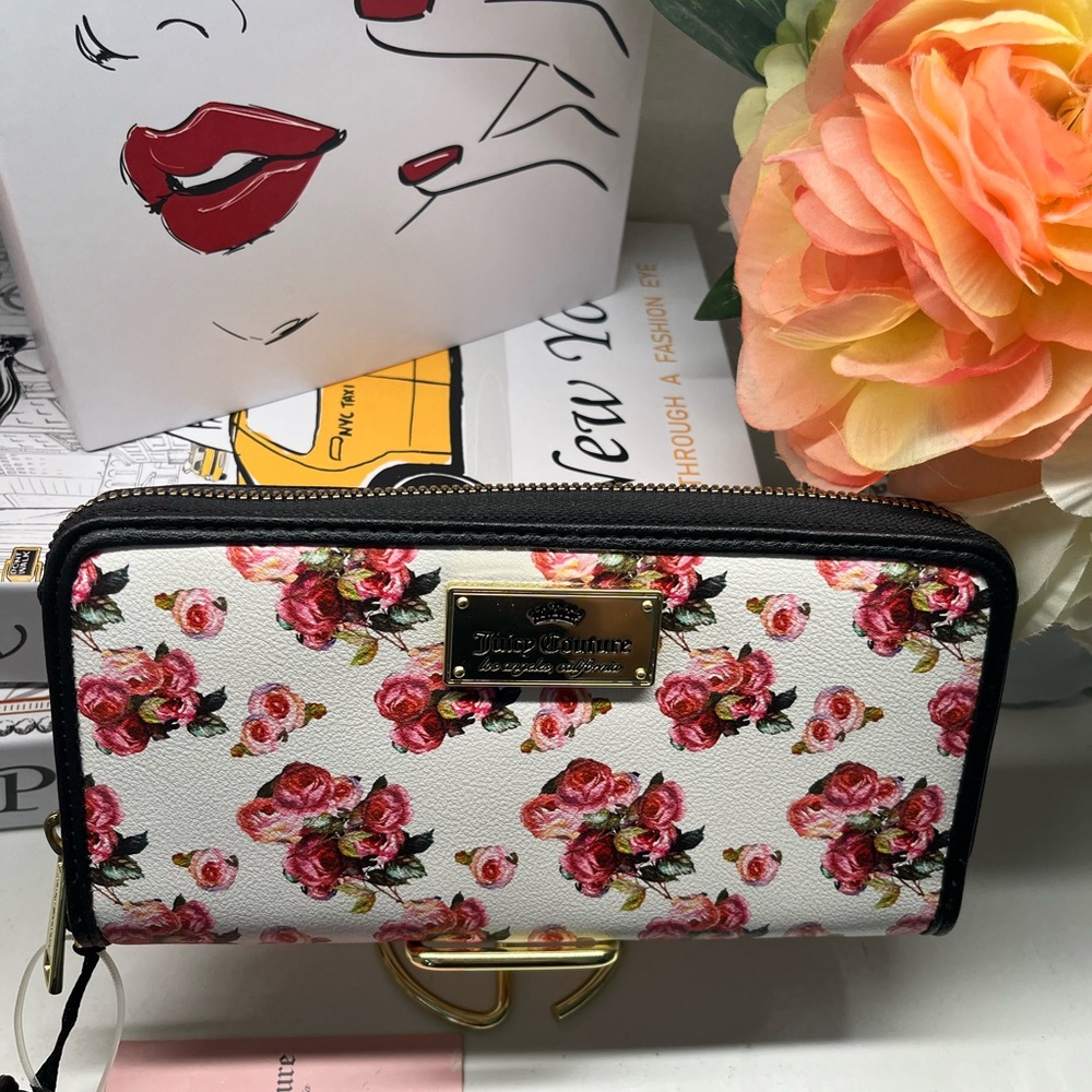 JUICY COUTURE - Rose Print Single Zip Wallet
